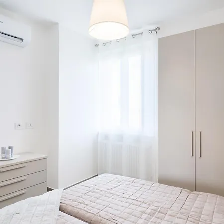 Caesar - Regarda Travel