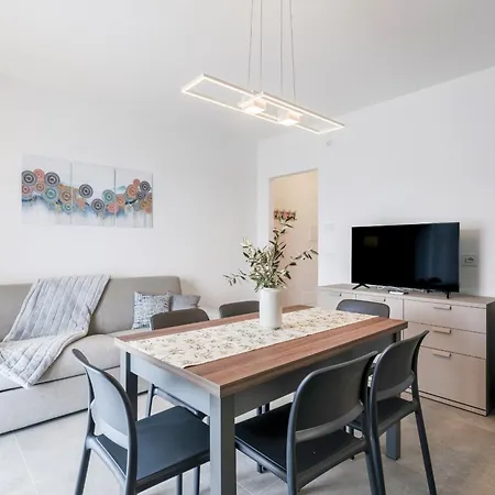 Caesar - Regarda Travel * Lazise