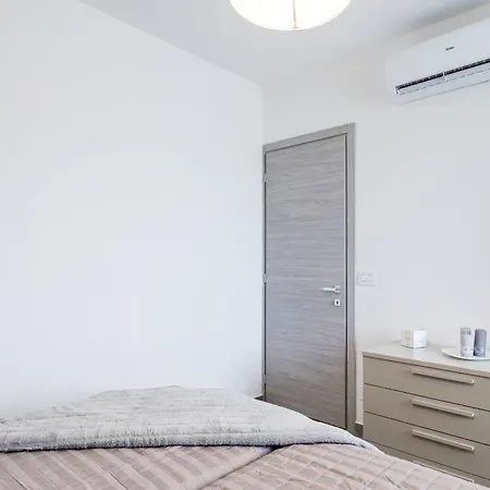 Caesar - Regarda Travel Lazise