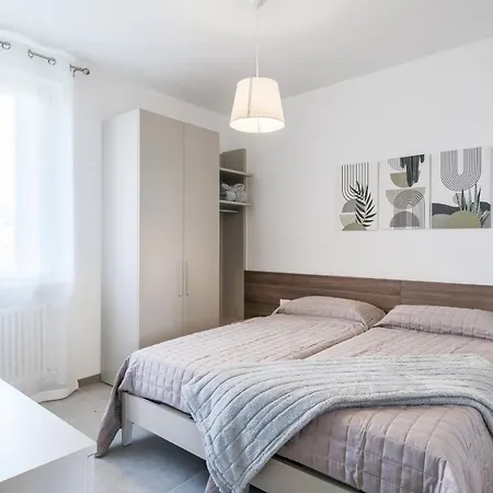 Caesar - Regarda Travel *