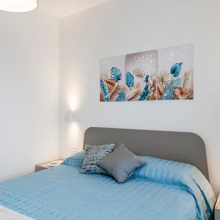 Caesar - Regarda Travel *